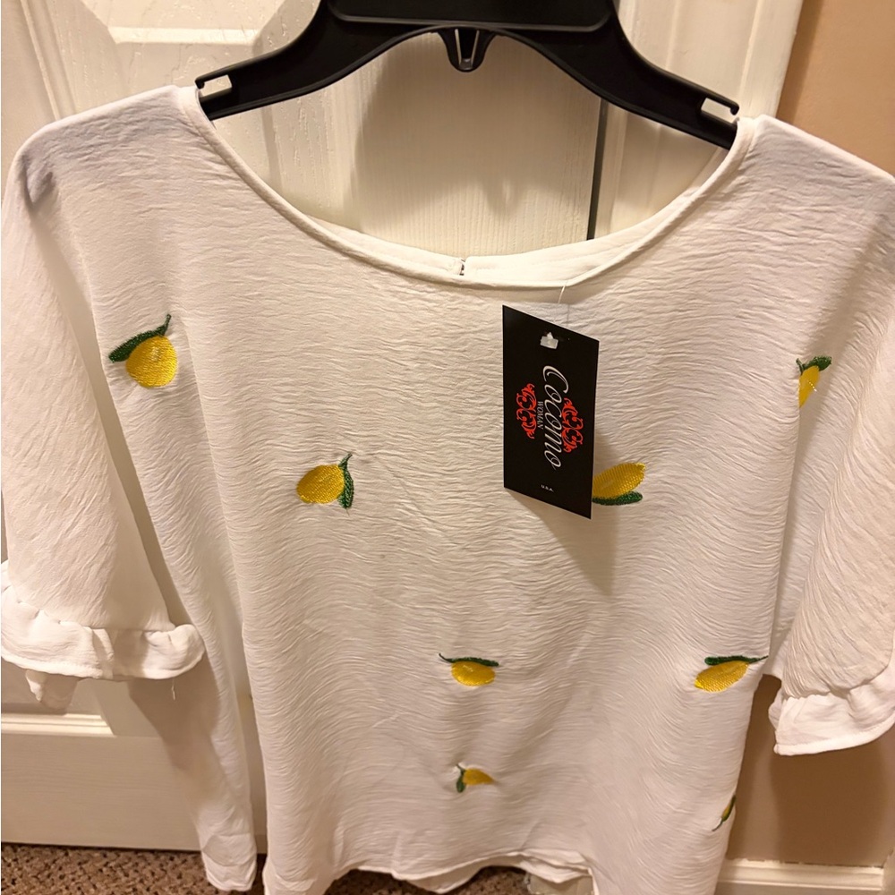 Cocomo White Top with Lemon Embroidery